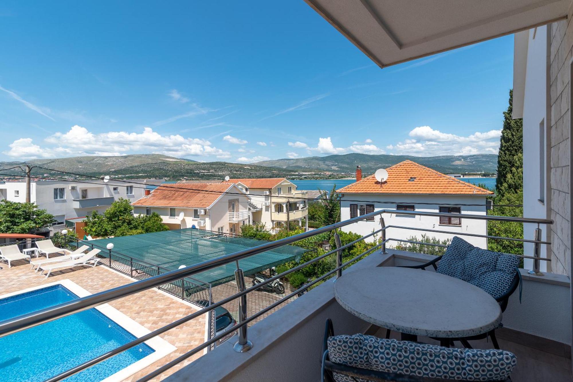 Maca Apartments & Suites Trogir Exterior photo